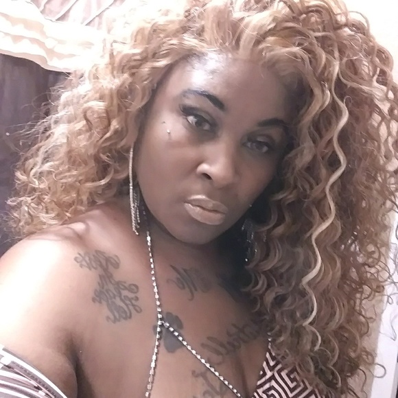 Meet your Posher, Shannon - Picture 1 of 1